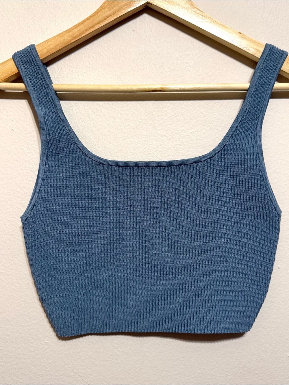 Babaton Aritzia Blue Sculpt Knit Ribbed Square Neck Cropped Tank Women S EUC